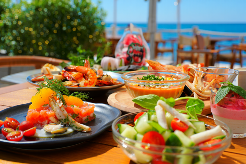 Лучшие летние блюда из пяти рецептов для освежающего меню